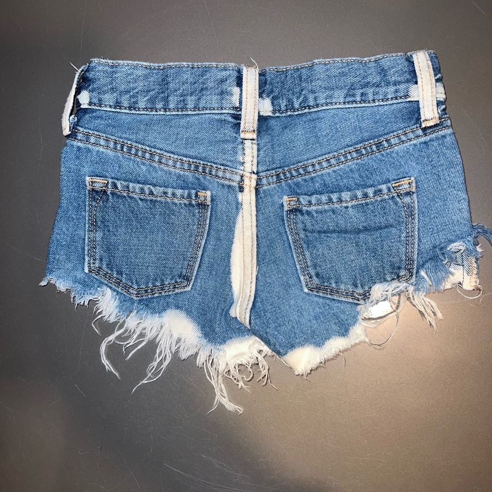 2 Pairs Girls Shorts Size 5 - Picture 3 of 5